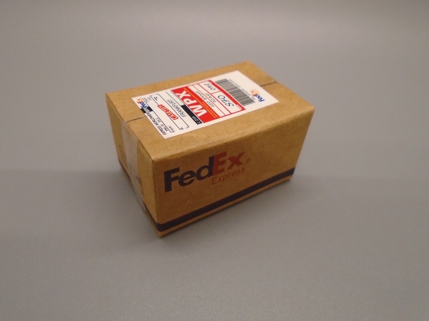 DELIVERY BOX WITH (FEDEX)