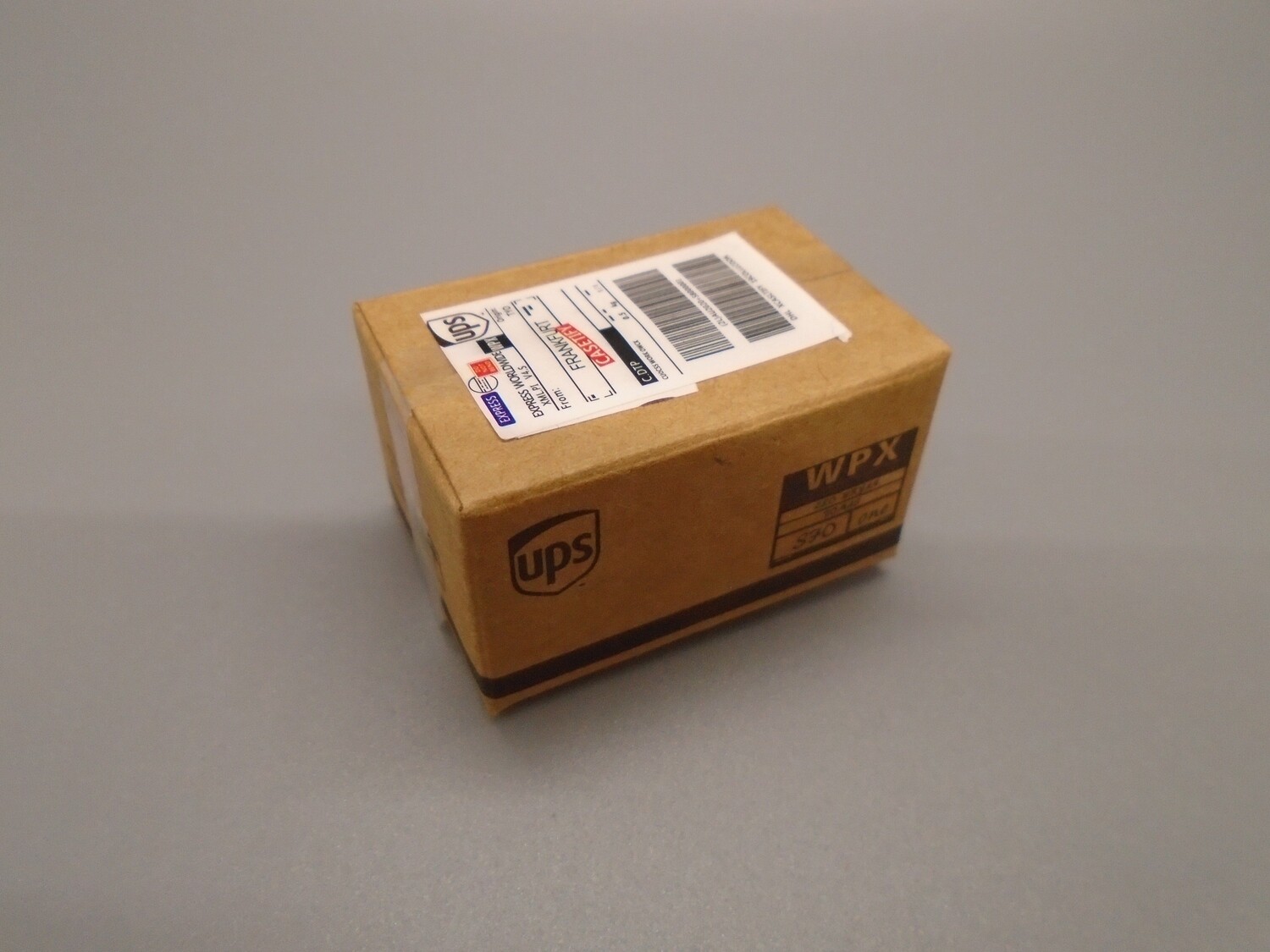 DELIVERY BOX (UPS)