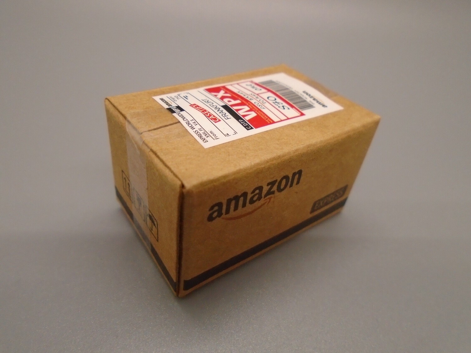 DELIVERY BOX (AMAZON)