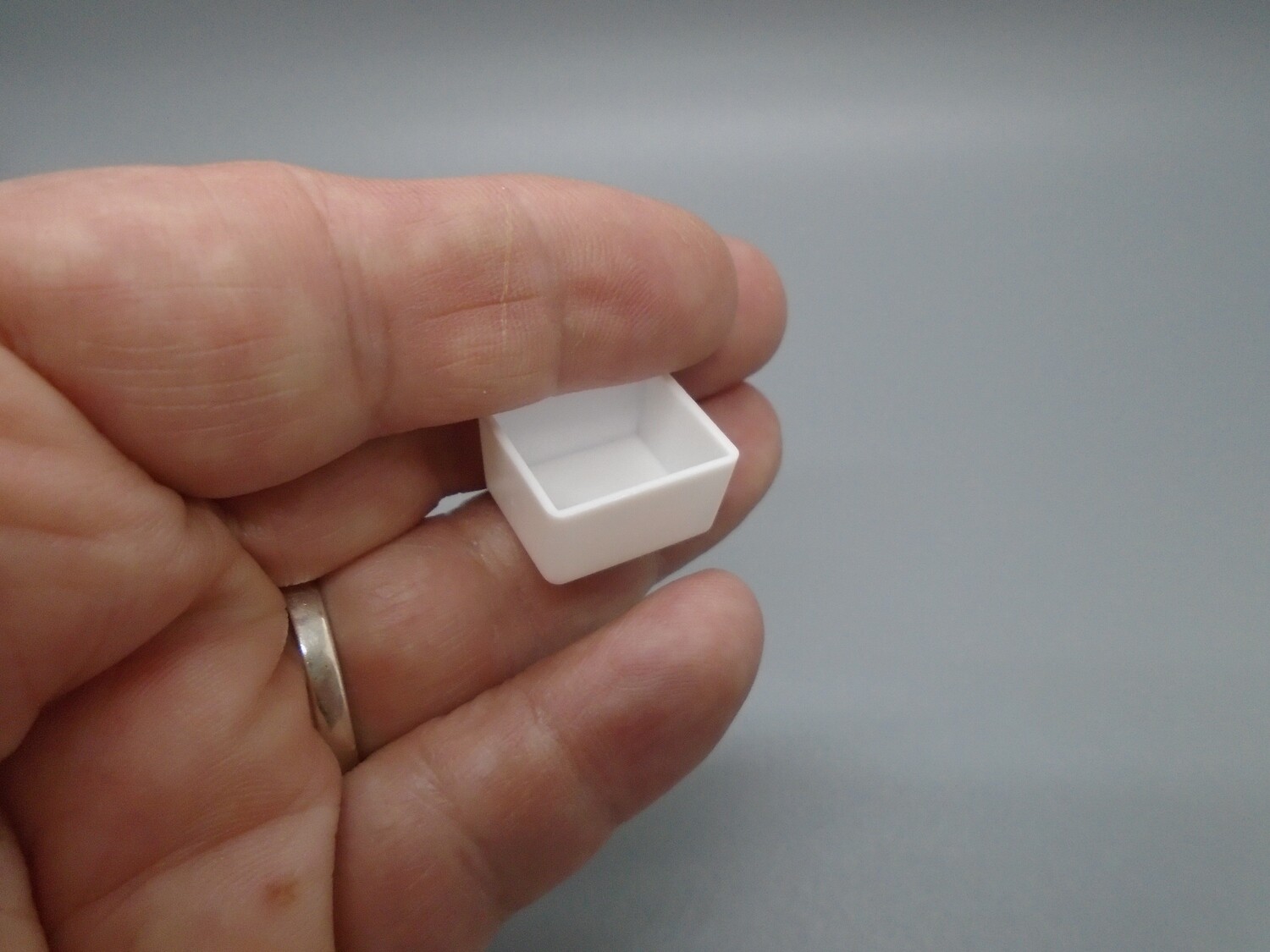 WHITE PLASTIC STORAGE  CONTAINER