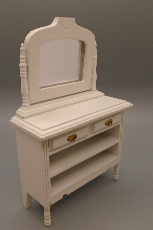 STORAGE DRESSER