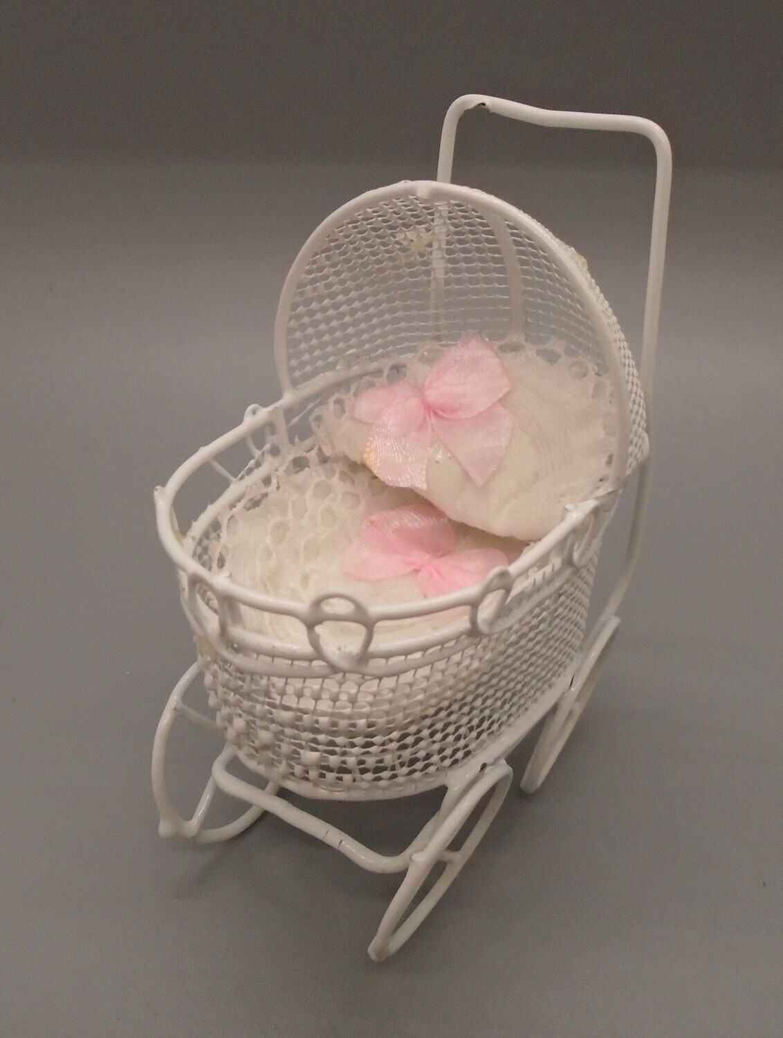 WHITE WIRED PRAM