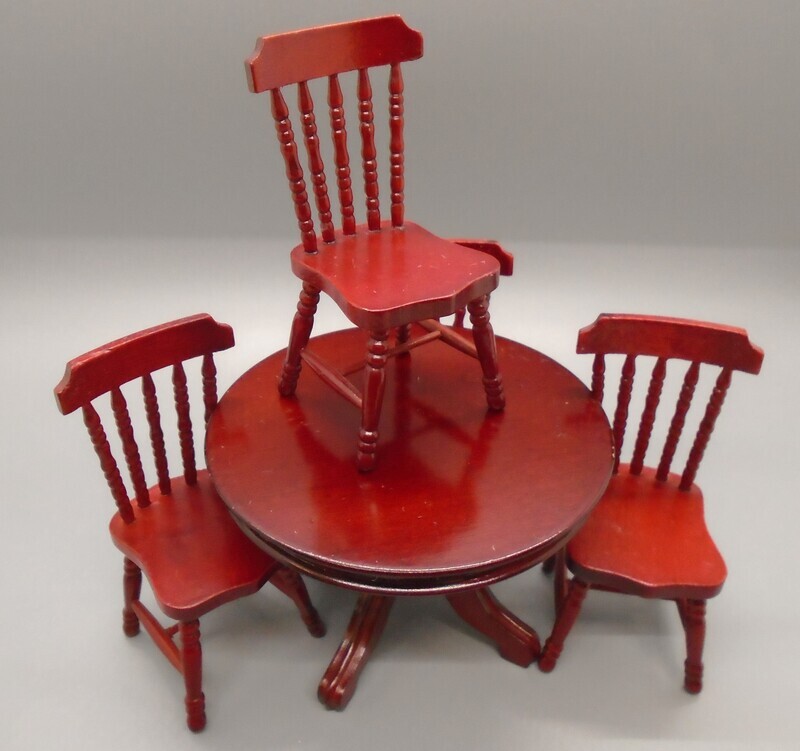 SET OF 4 MAHOGANY DINING CHAIRS AND TABLE