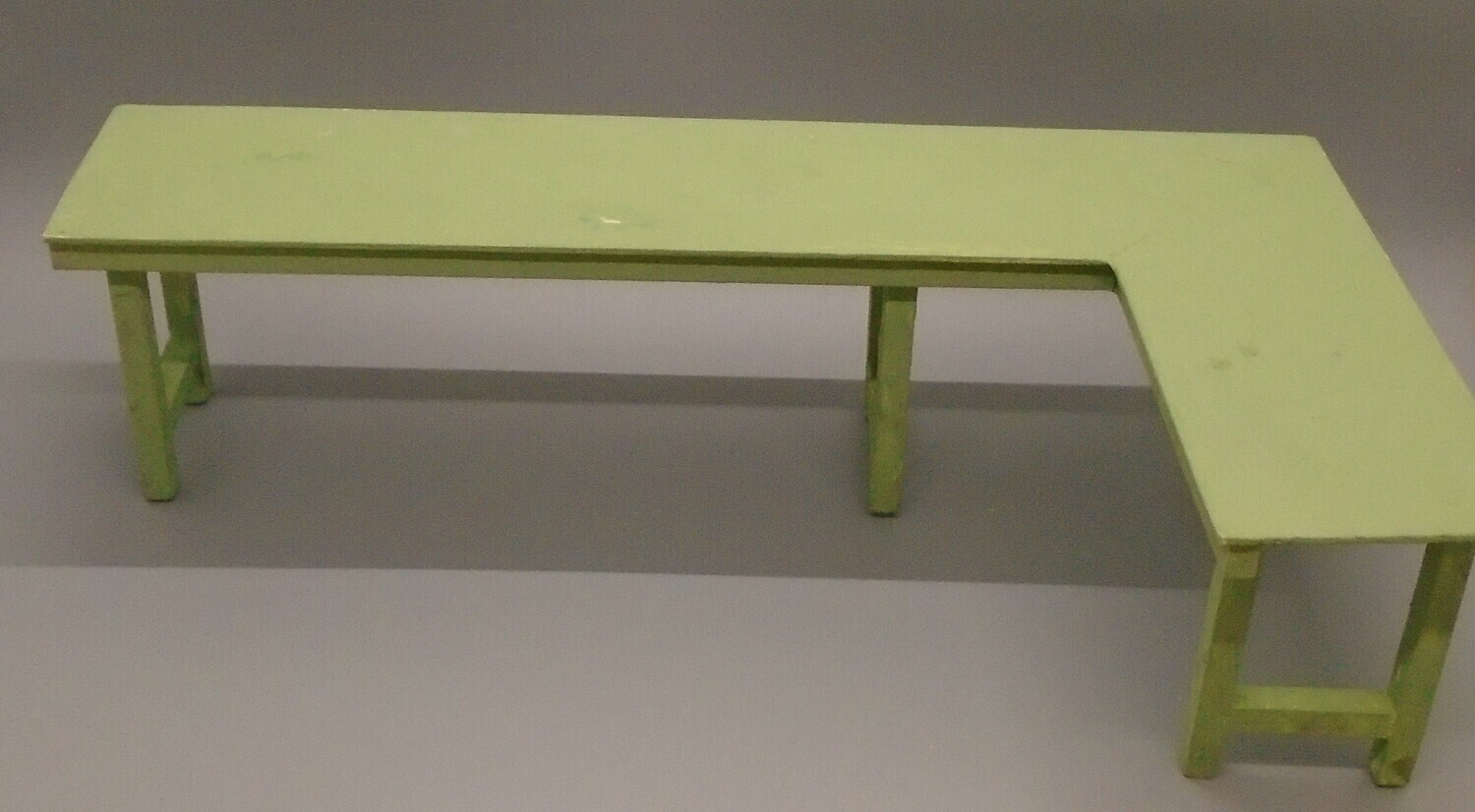 LARGE L SHAPE TABLE