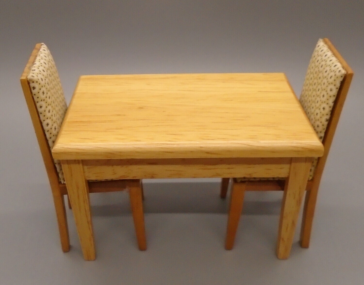 TABLE AND 2 CHAIRS