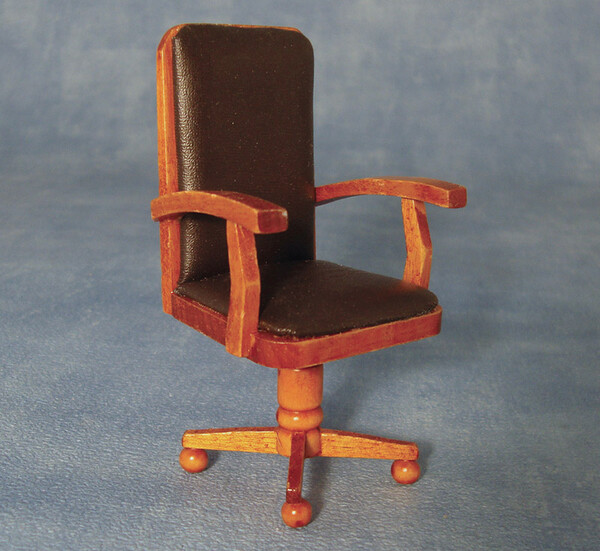 EXECUTIVE CHAIR