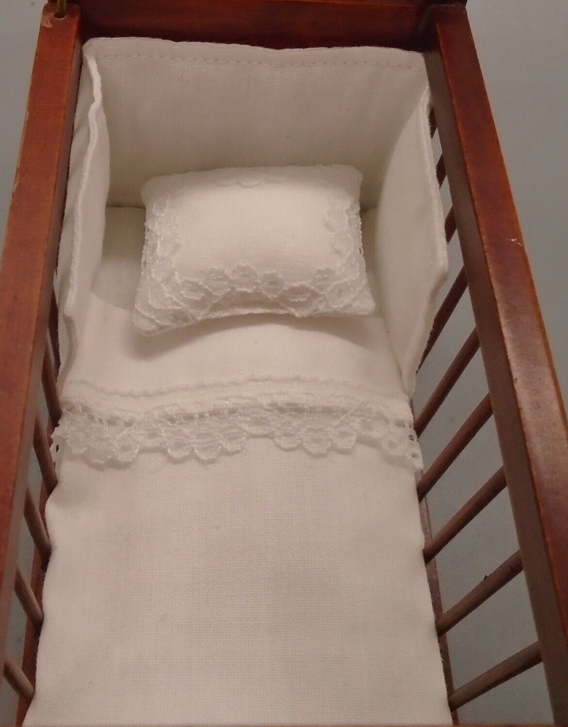 WHITE COT BEDDING