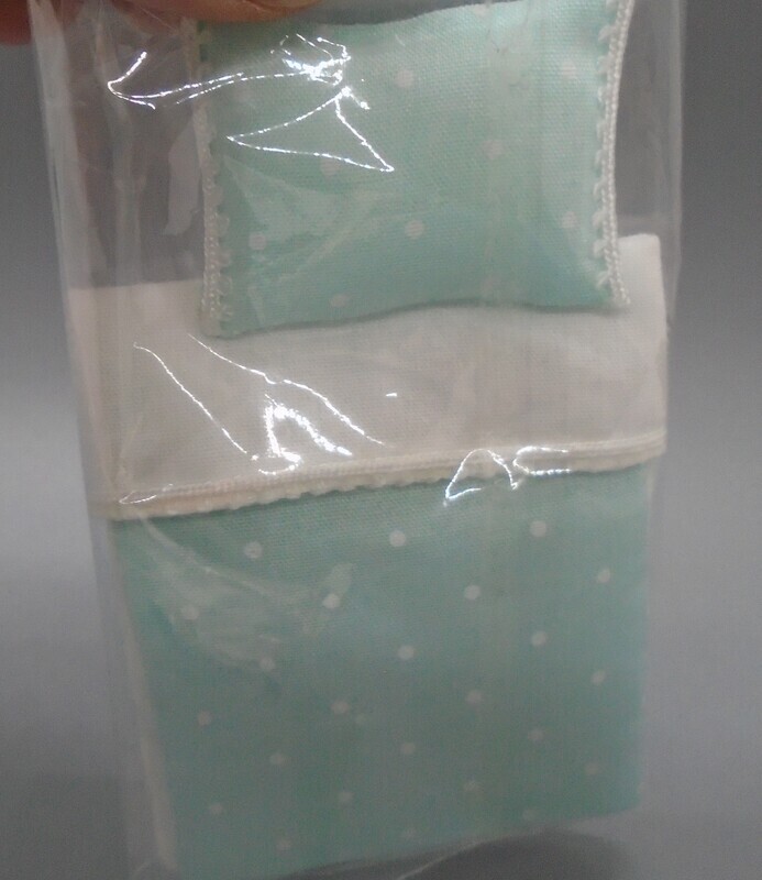 MINT GREEN SPOTTY COT BEDDING SET
