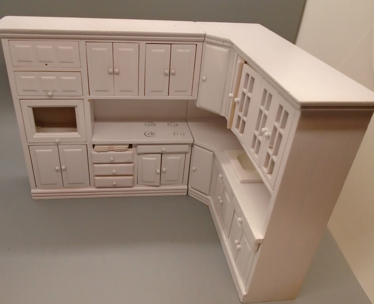 CUSTOM PAINTED KITCHEN