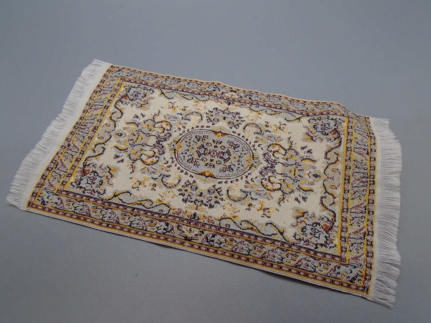 ORNATE GOLD/BEIGE RUG