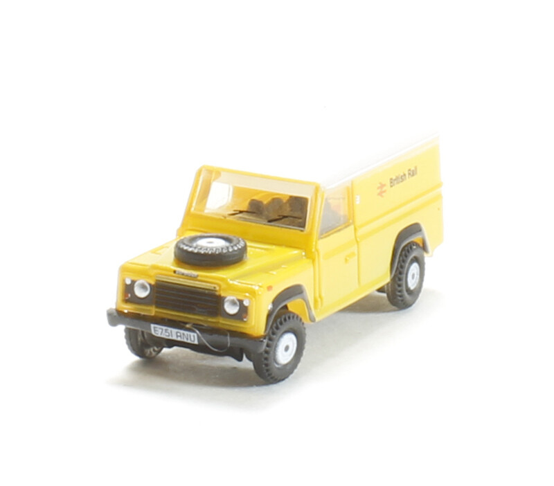 Oxford Diecast NDEF007 Land Rover Defender LWB Hard Top British Rail