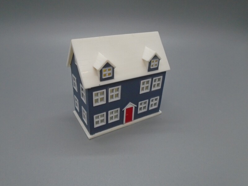 TOY DOLLS HOUSE