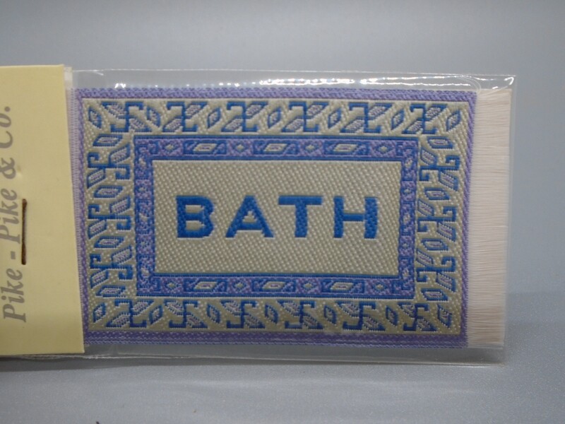WOVEN BATH MAT