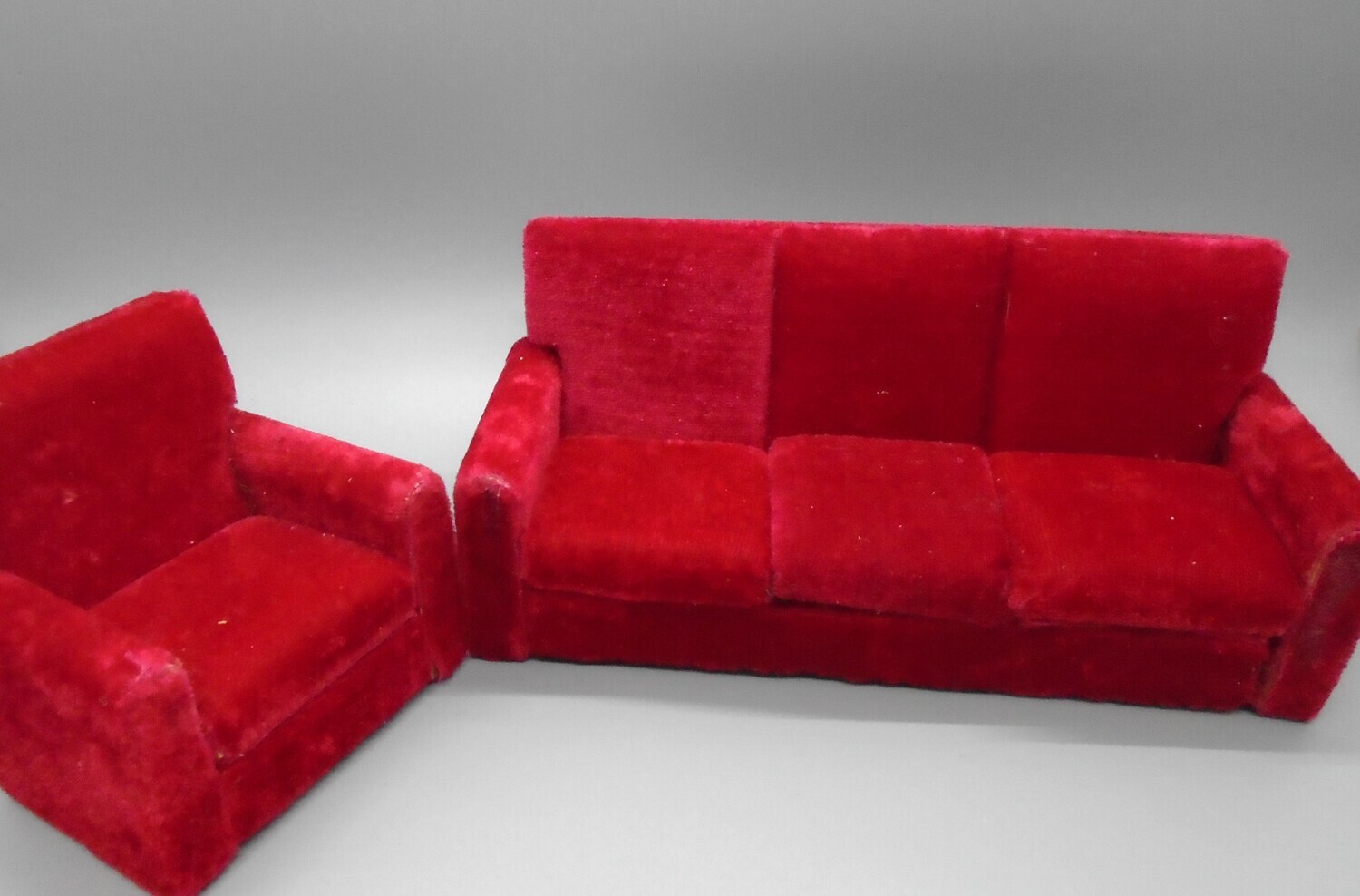 PRE-LOVED RED VELVET SOFA SET