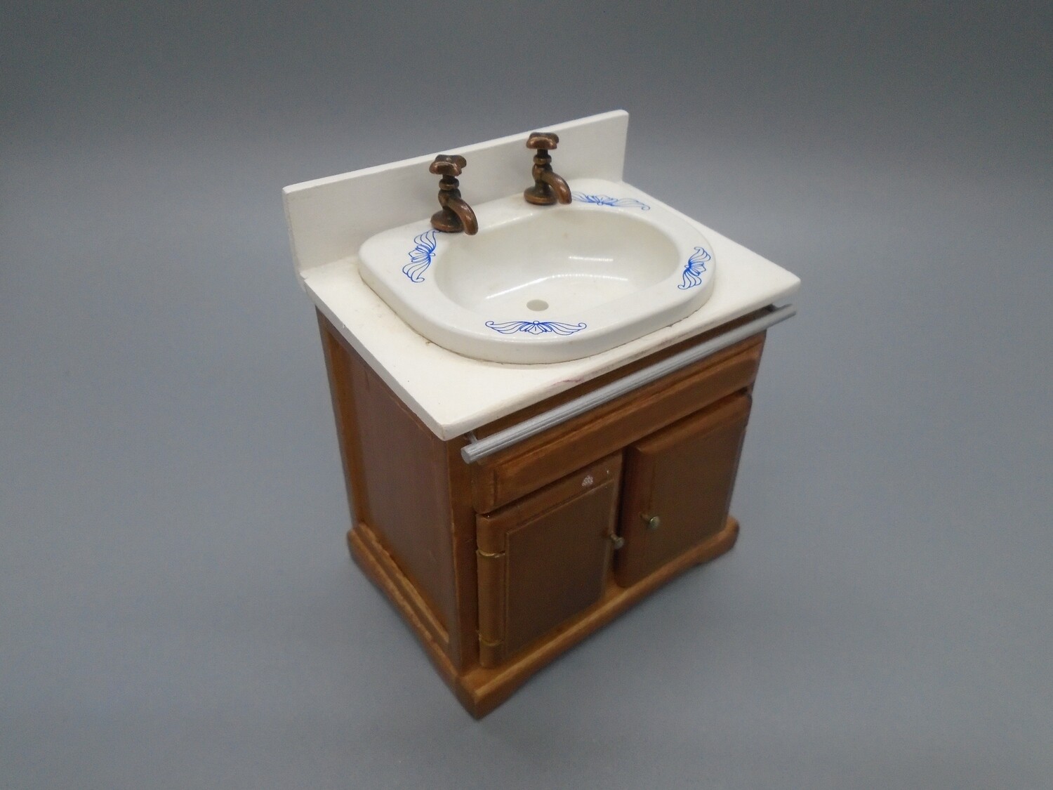VANITY SINK UNIT