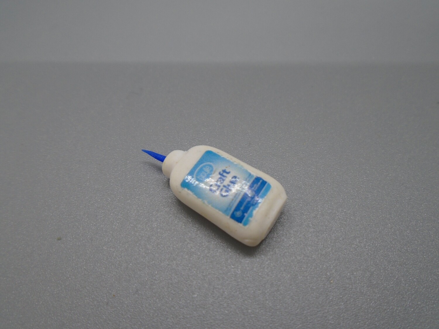 CRAFT GLUE