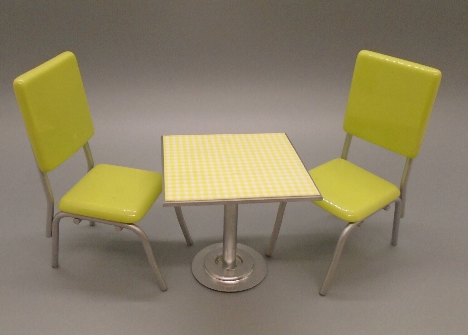 RETRO DINNER TABLE AND 2 CHAIRS
