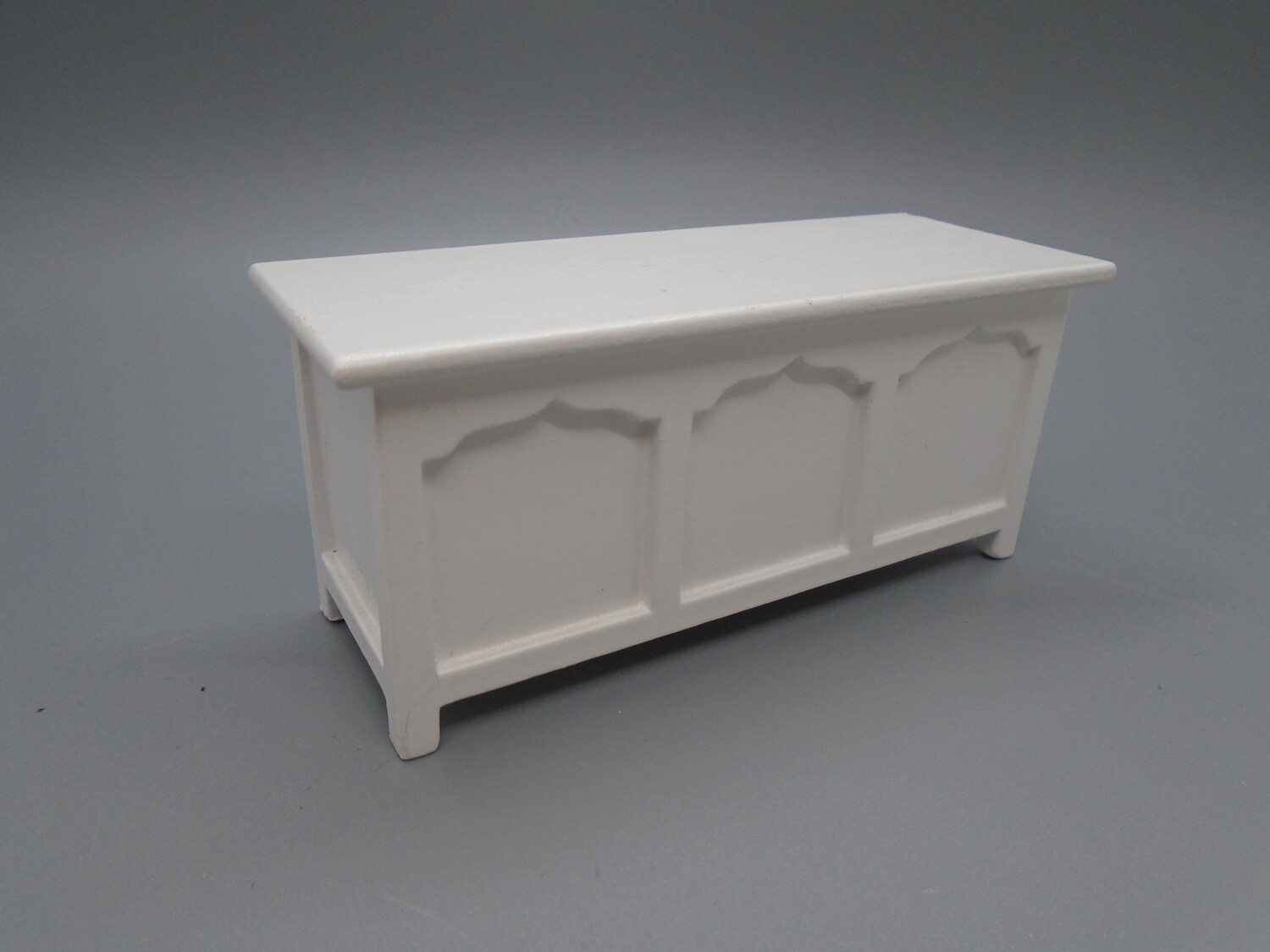 WHITE STORAGE BOX