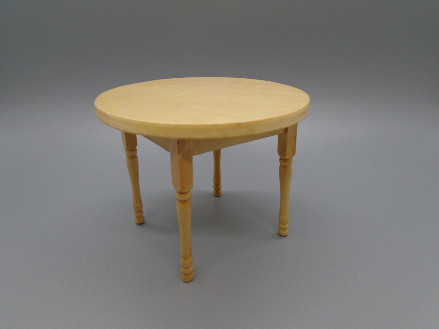 PINE WOOD ROUND KITCHEN TABLE