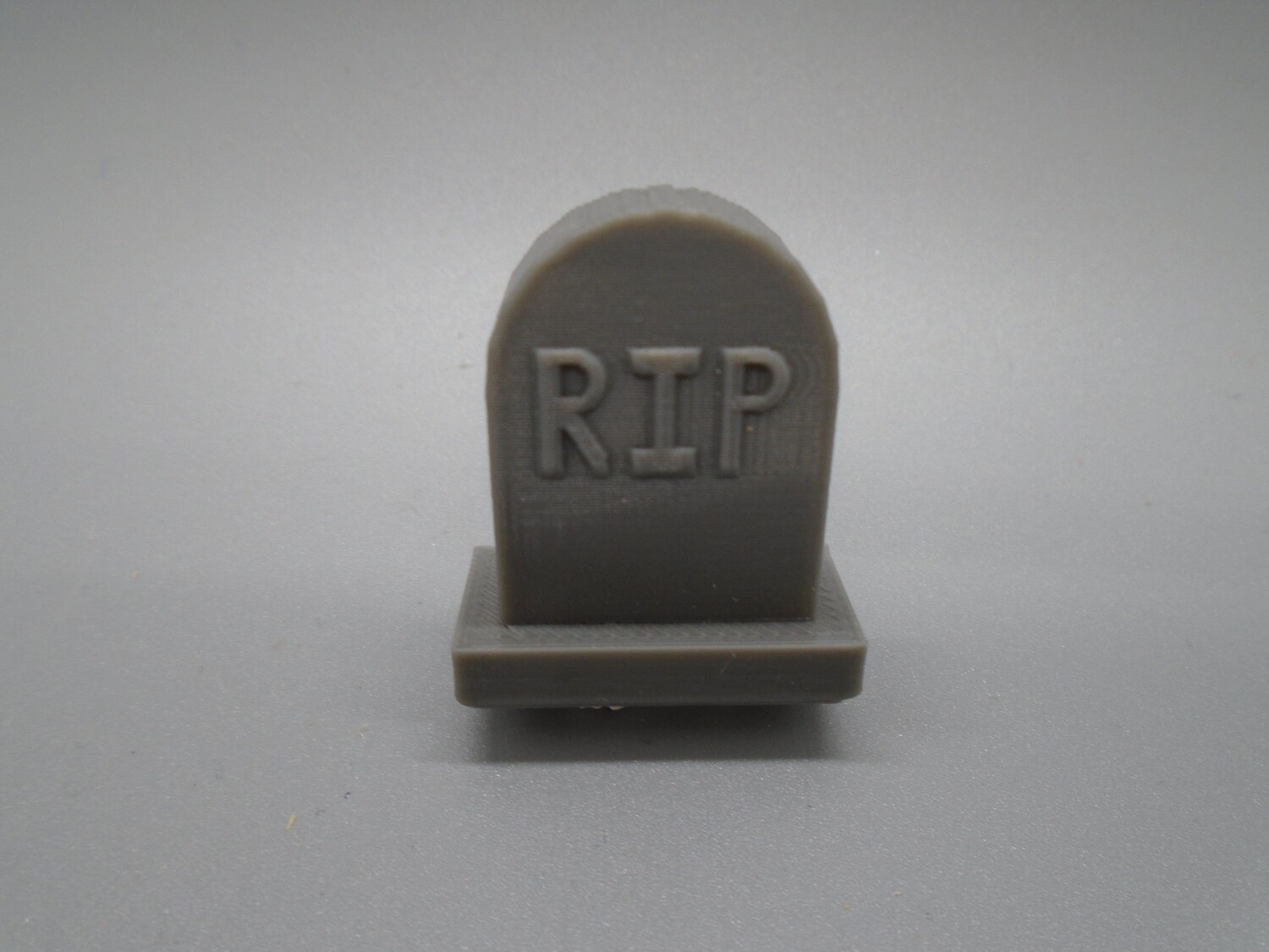 'RIP' HEADSTONE/GRAVE