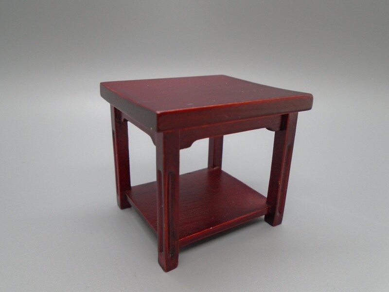 MAHOGANY SQUARE SIDE TABLE