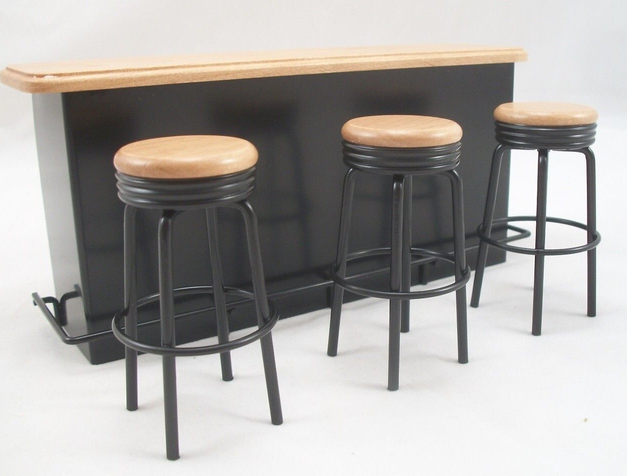 MODERN BAR WITH 3 STOOLS