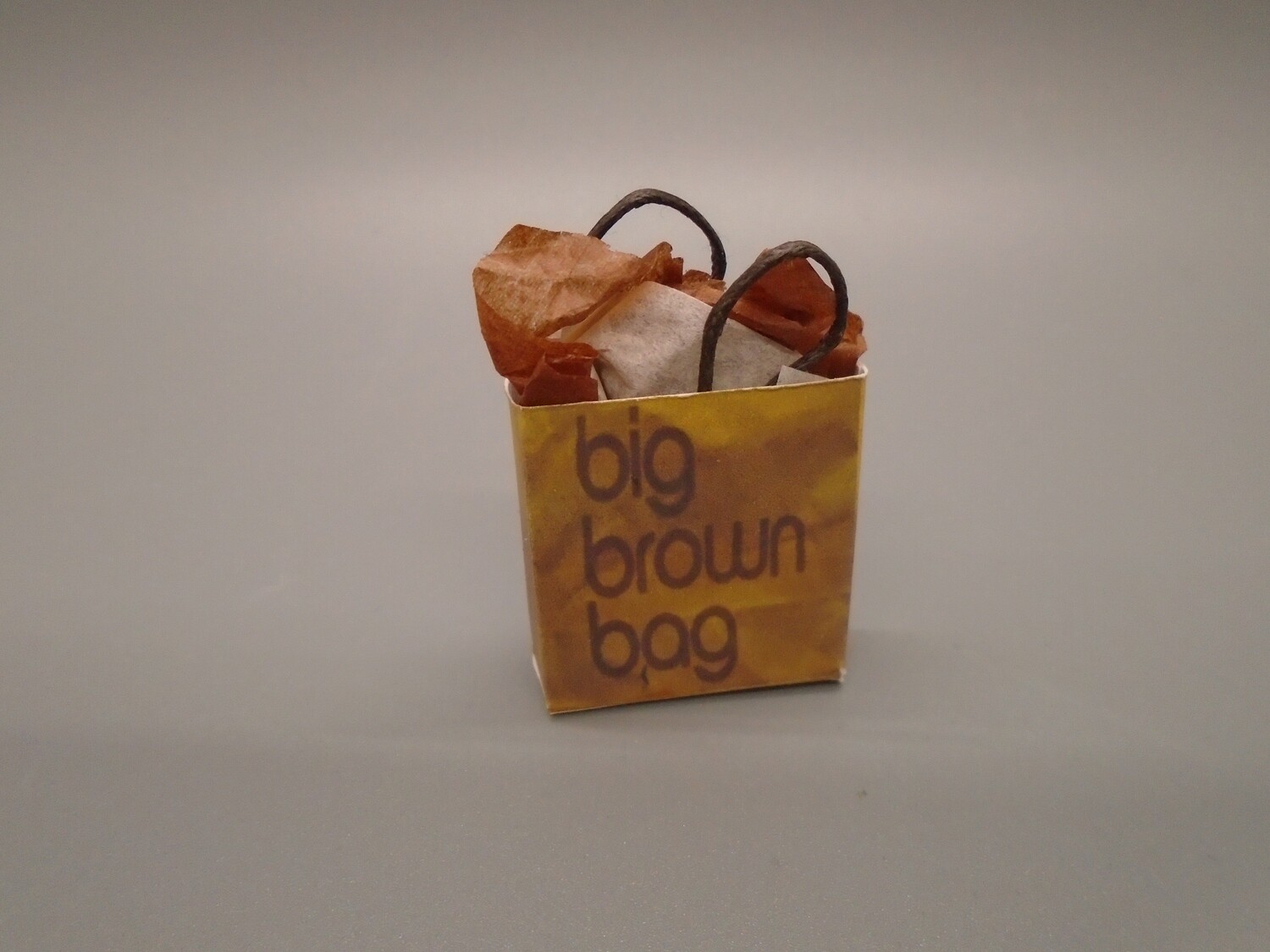 THE BIG BROWN ONE SHOPPING BAG