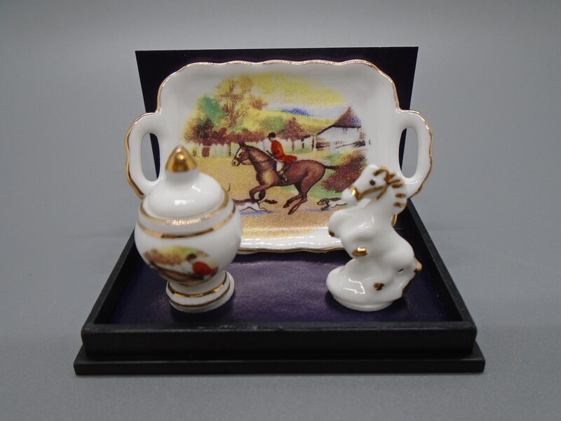 REUTTER PORCELAIN HORSE SET