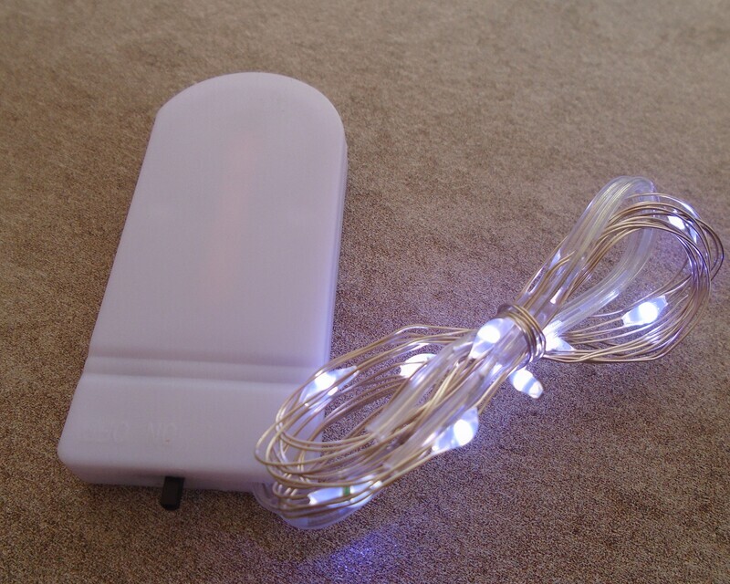 BATTERY OPERATED STRING LIGHTS WHITE GLOW