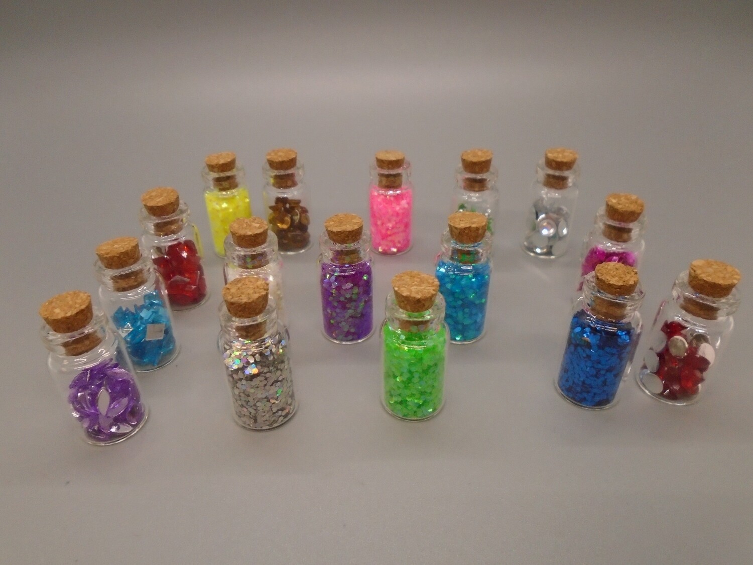 JARS OF CRAFT BITS FOR YOUR MINI CRAFT ROOM