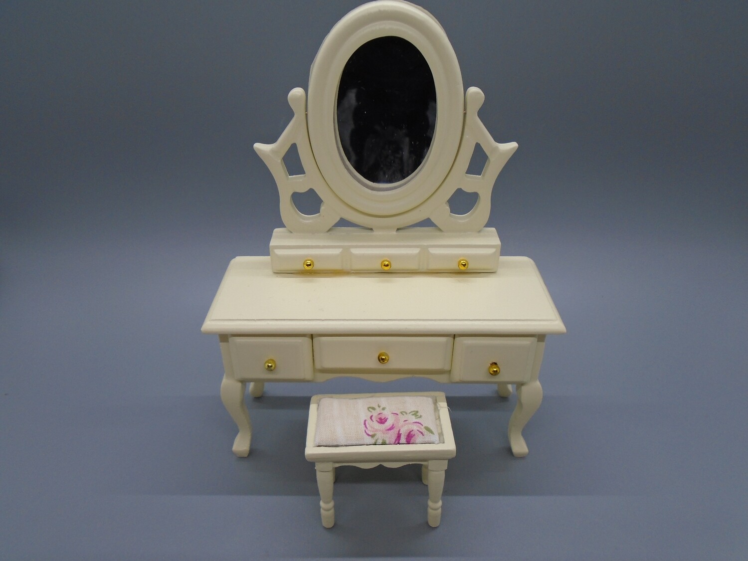 CREAM DRESSING TABLE WITH STOOL