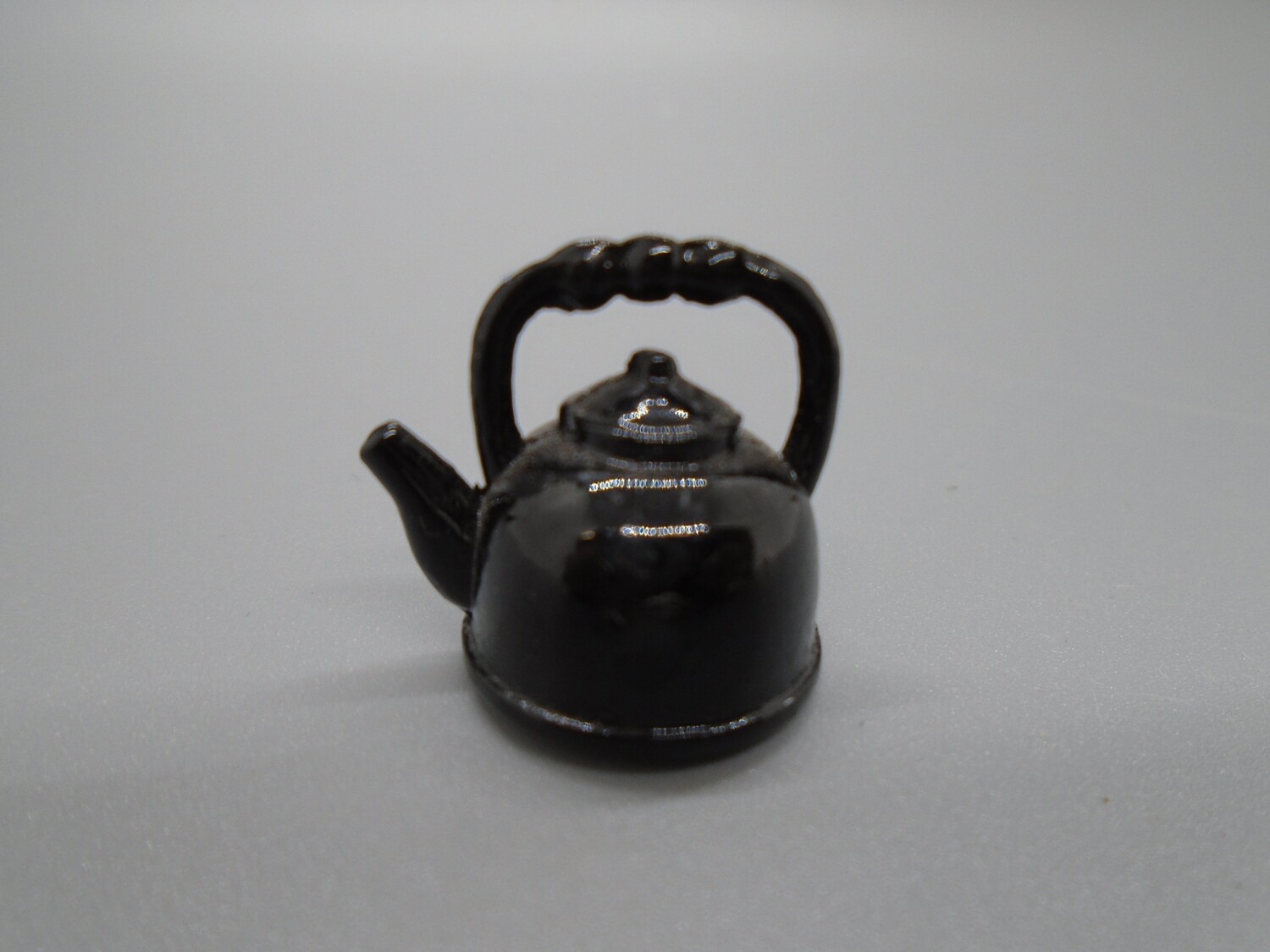SMALL BLACK KETTLE