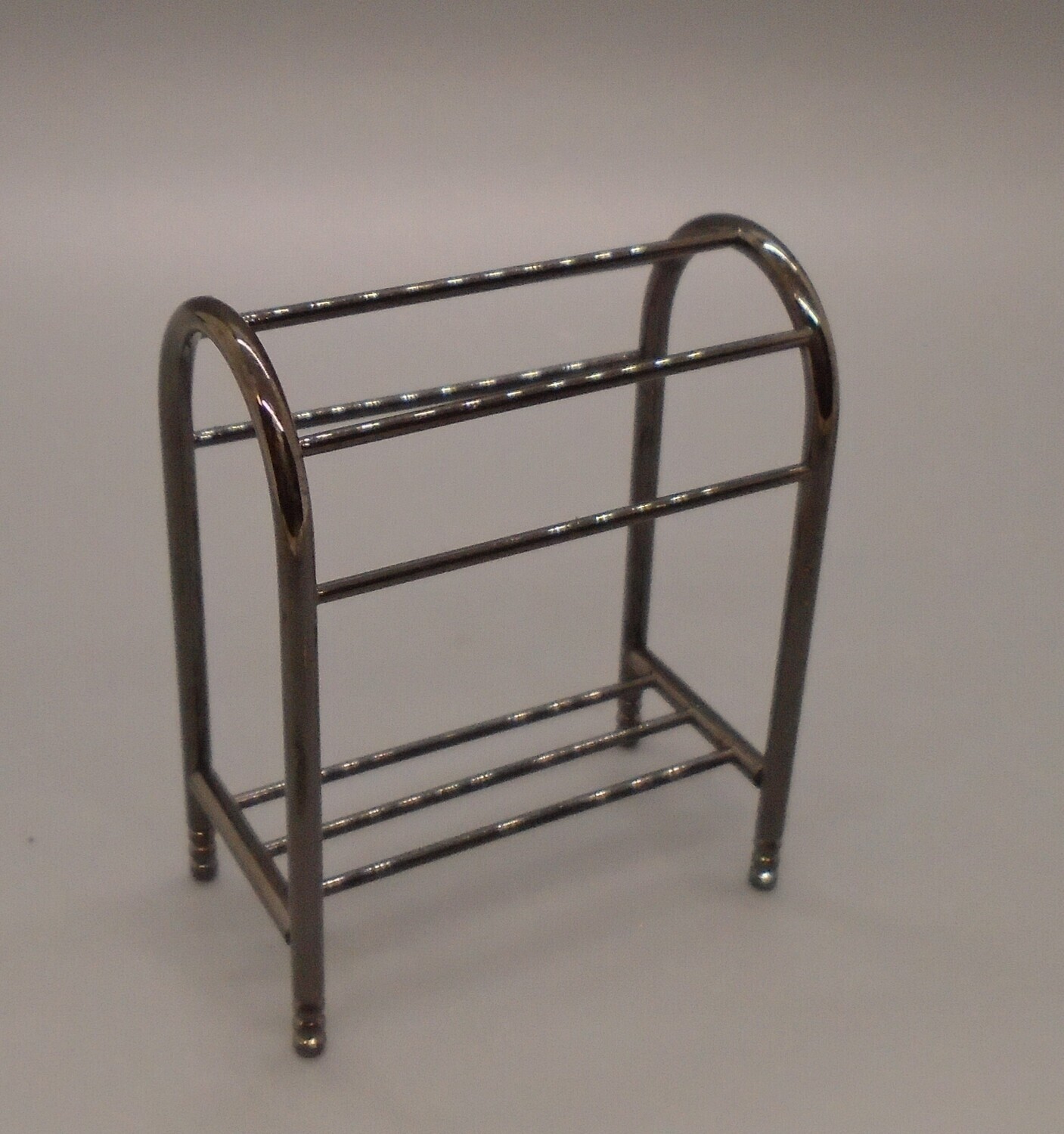 BLACK PEARLESCENT METAL TOWEL RAIL