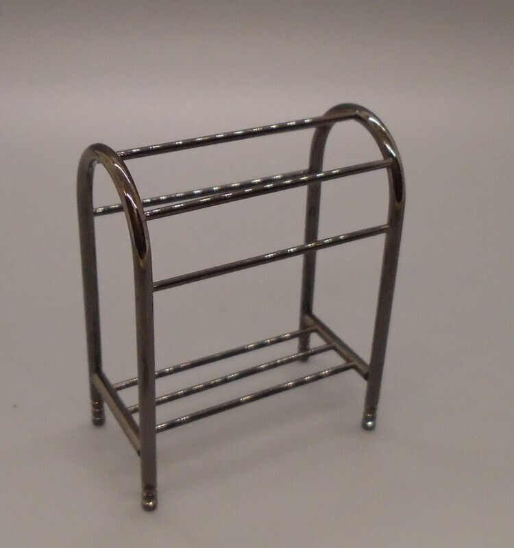 BLACK PEARLESCENT METAL TOWEL RAIL