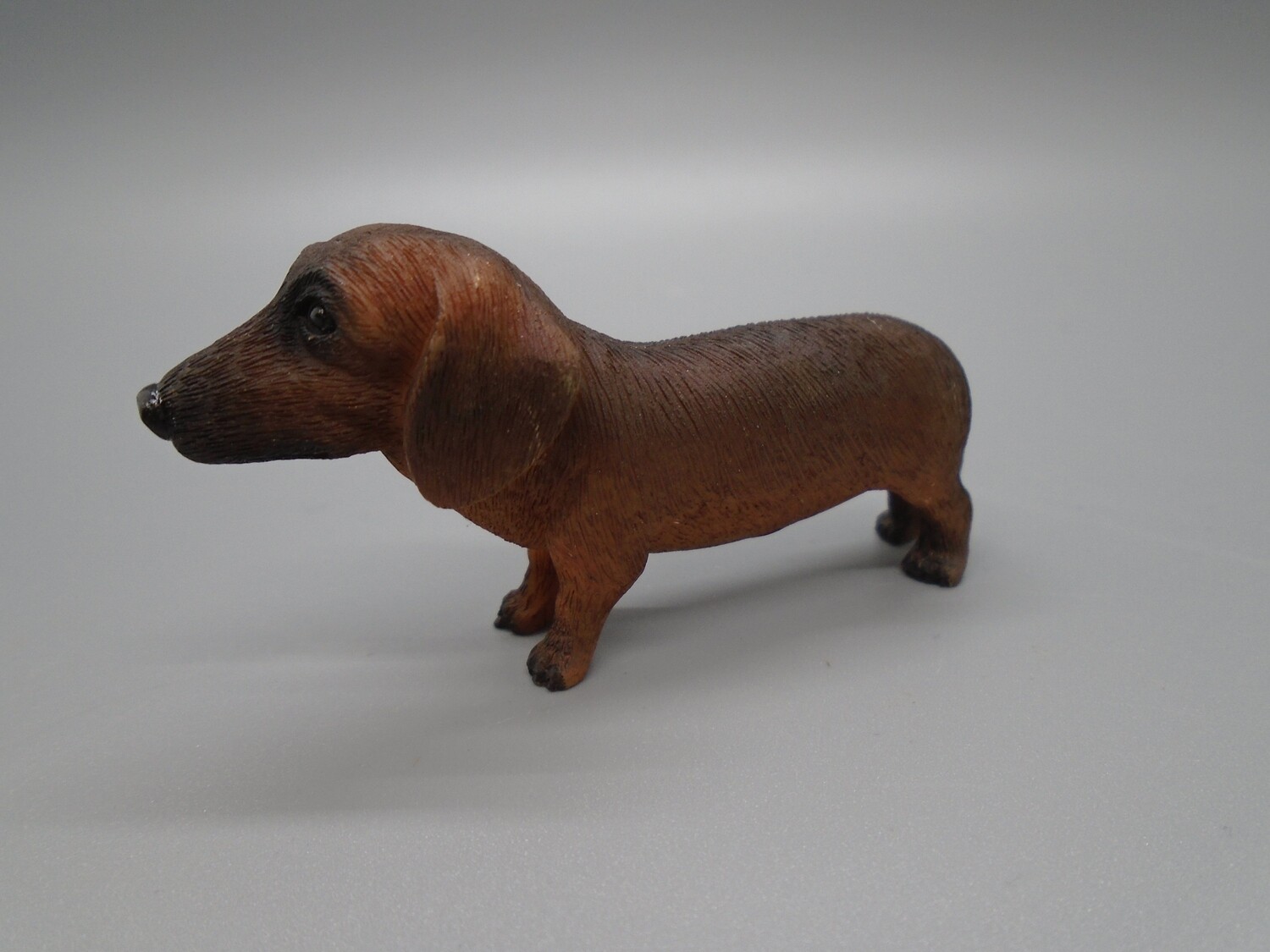 BROWN SAUSAGE DOG