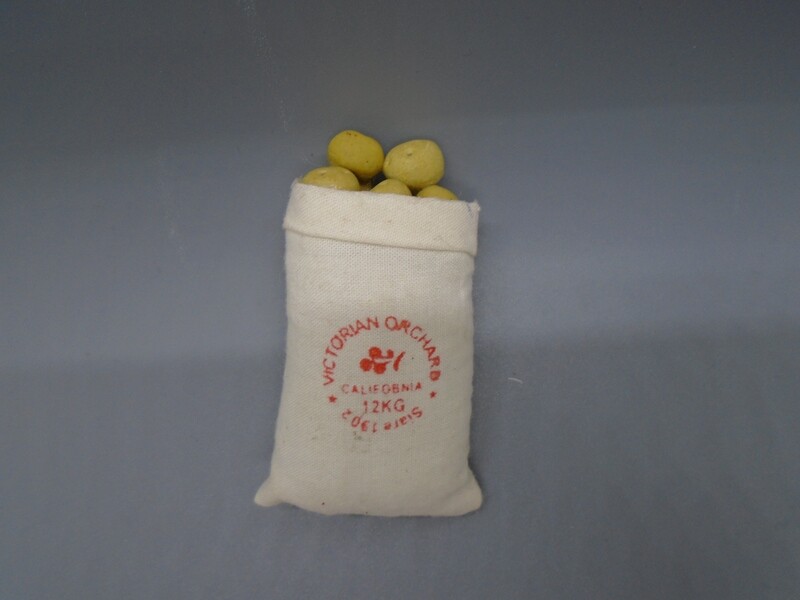 'VICTORIAN ORCHARD' SACK OF POTATOES