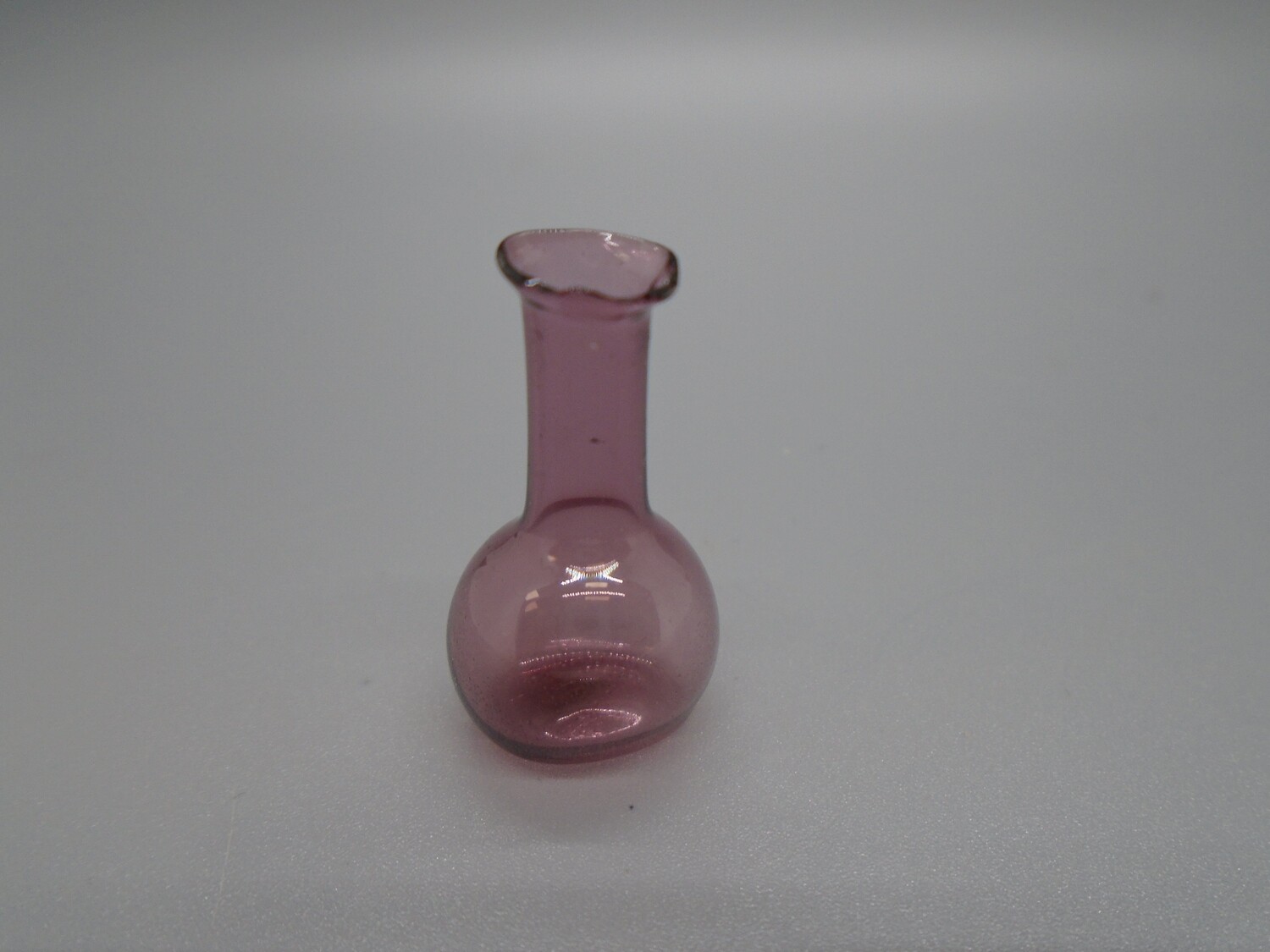 PURPLE VASE / BEAKER