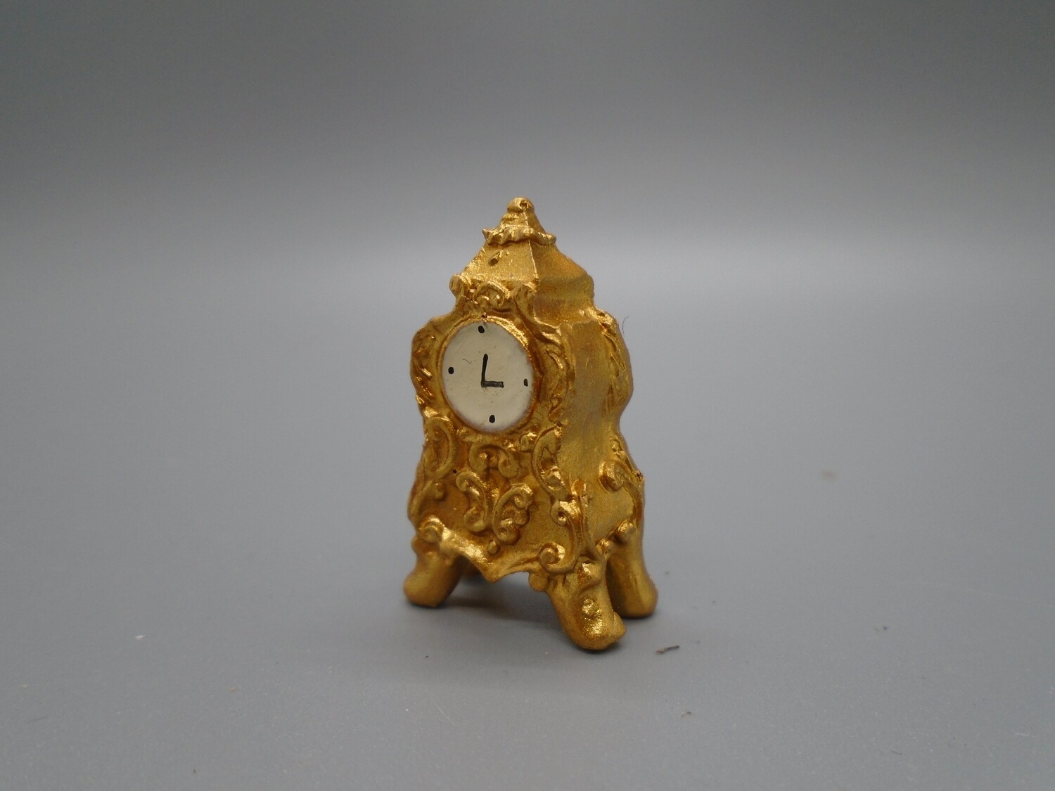 GOLD MANTLE CLOCK