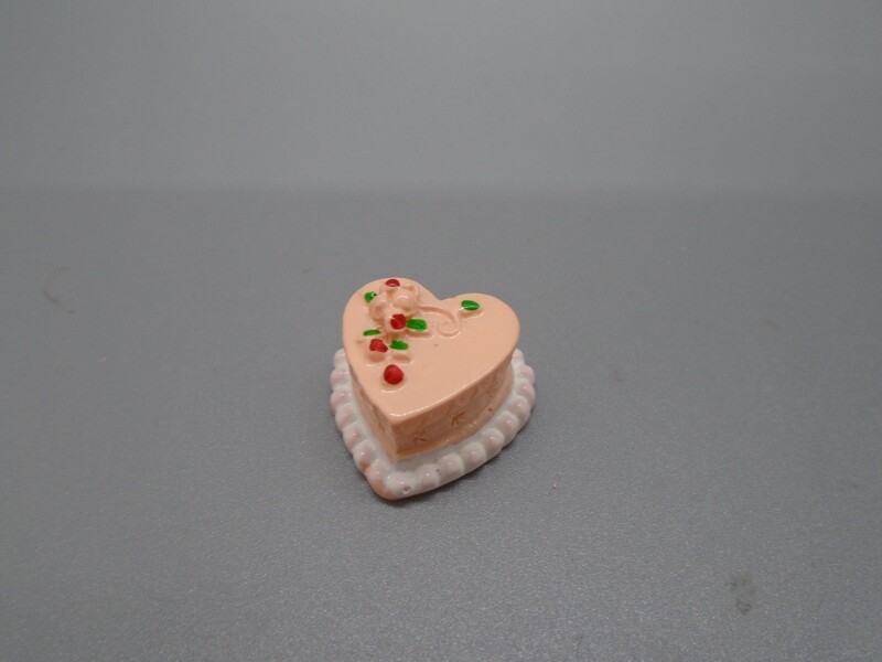 PINK HEART CAKE
