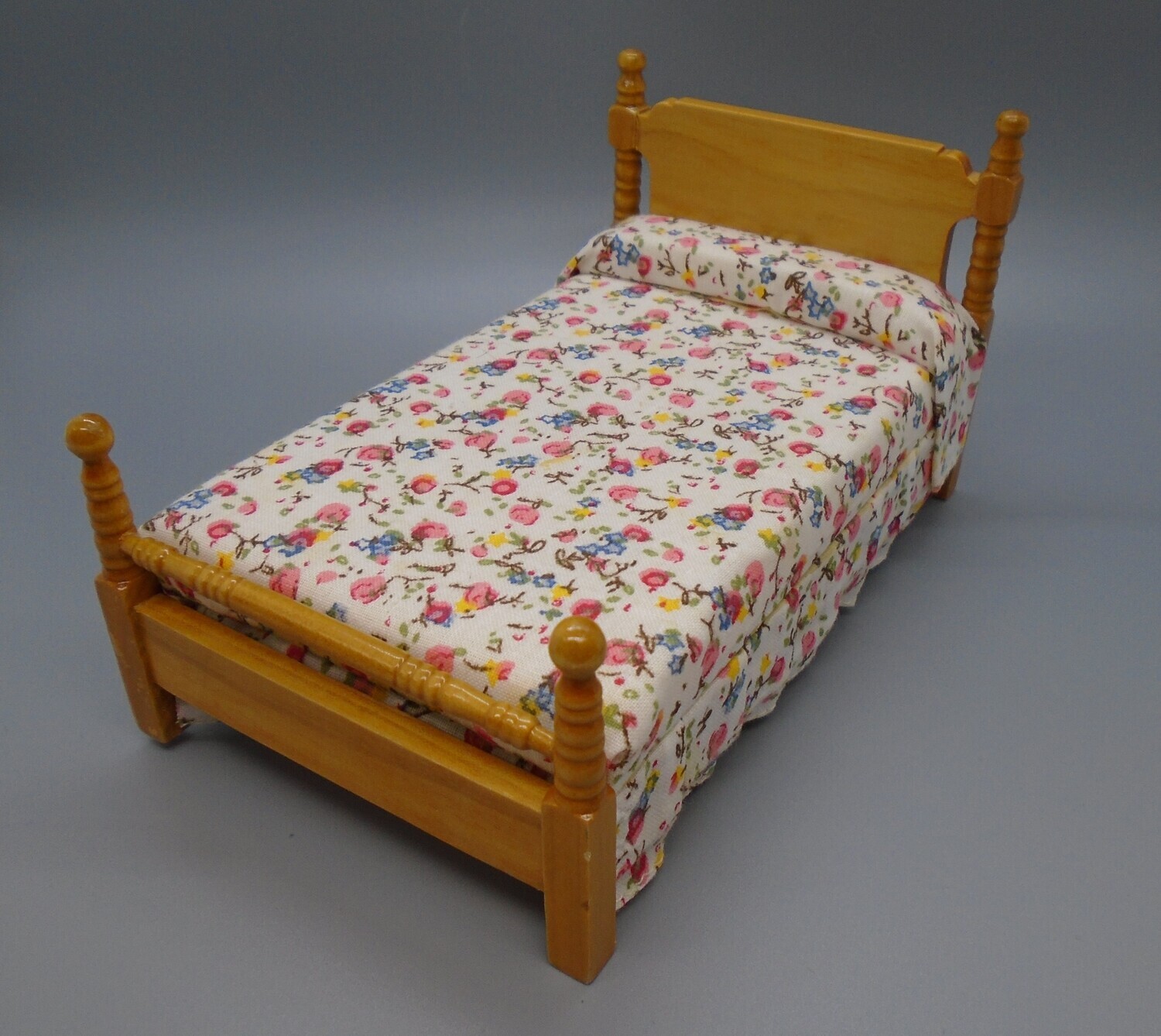 SINGLE FLORAL BED