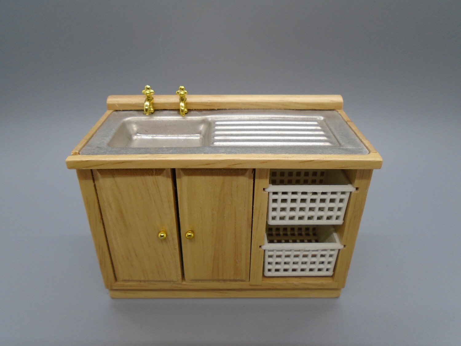 PRELOVED PINE SINK WITH BASKETS