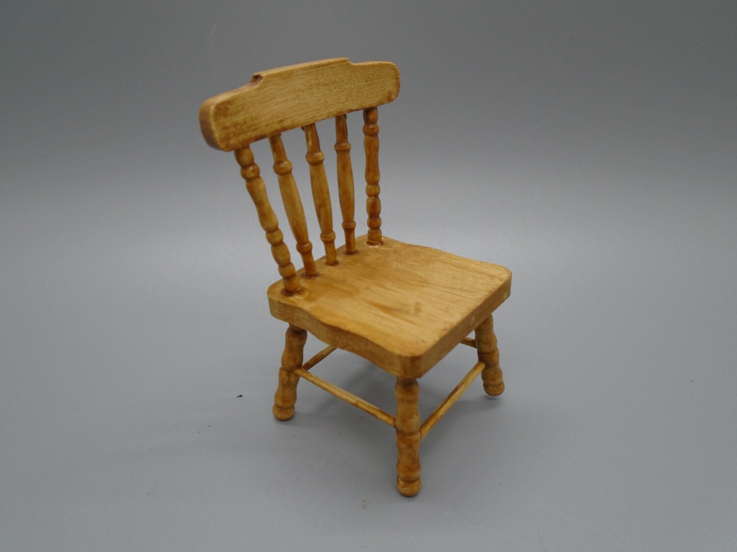 WOOD STAINED KITCHEN CHAIR