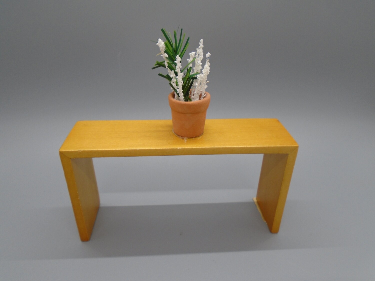 CONSOLE TABLE WITH PLANT