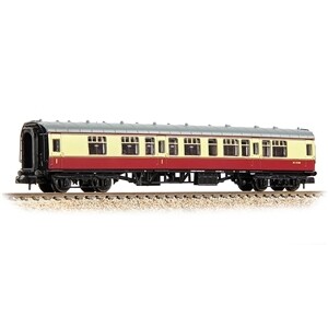Graham Farish 374-255D BR Mk1 CK Composite Corridor BR Crimson & Cream