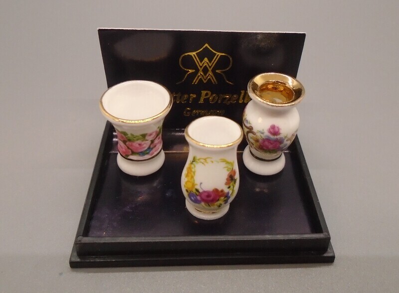 SET OF 3 DECORATIVE VASES BY REUTTER
