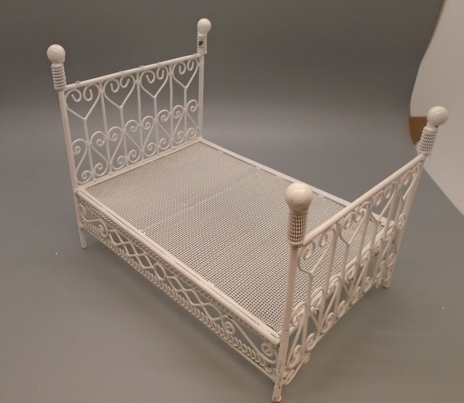 PRE-LOVED WHITE METAL DOUBLE BED FRAME