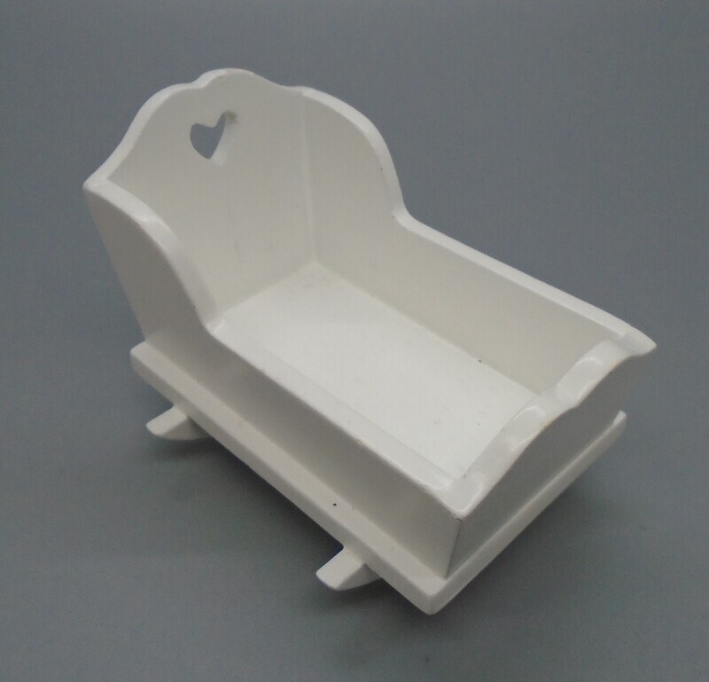 SMALL CRIB