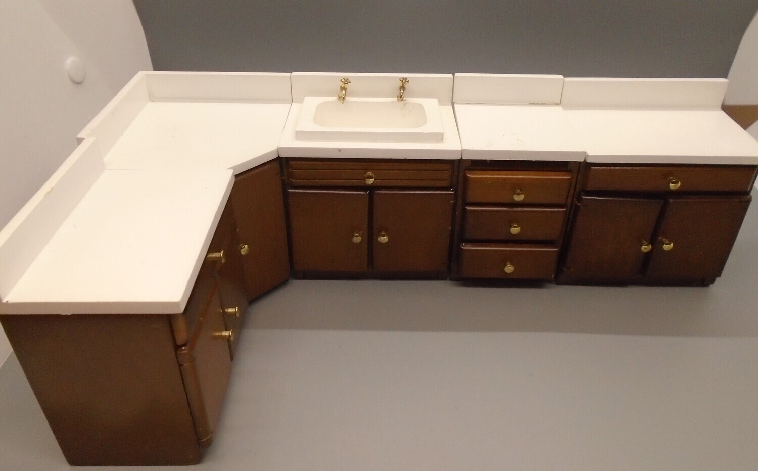 5 PC DARKWOOD KITCHEN SET