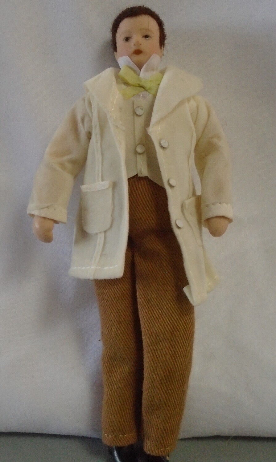 MAN IN CREAM JACKET