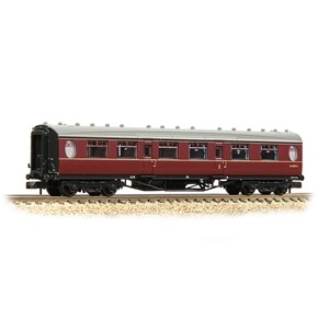Graham Farish 376-227A LNER Thompson Composite Corridor BR Maroon